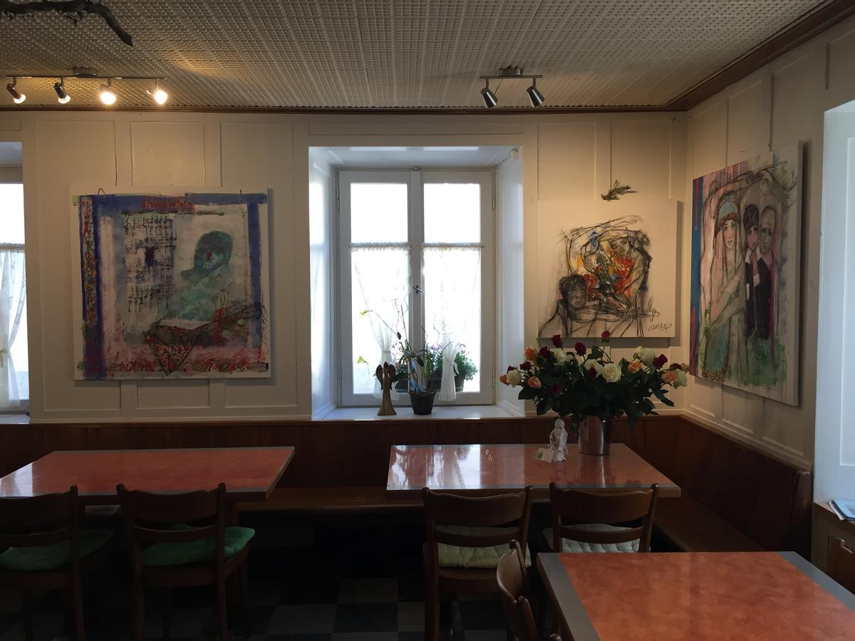 לינה וארוחת בוקר Trun Cafe Olga מראה חיצוני תמונה